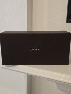 Brand New Tom Ford Sunglasses Eyeglasses Medium Velvet Hard Case Cleaning Cloth